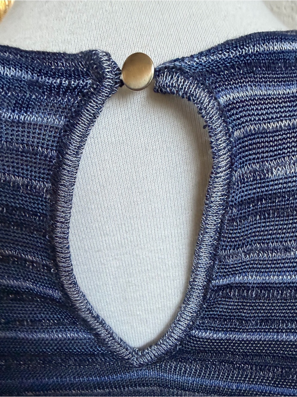 White House Black Market Blue Striped Asymmetrical Knit Tank Top S - Picture 4 of 5